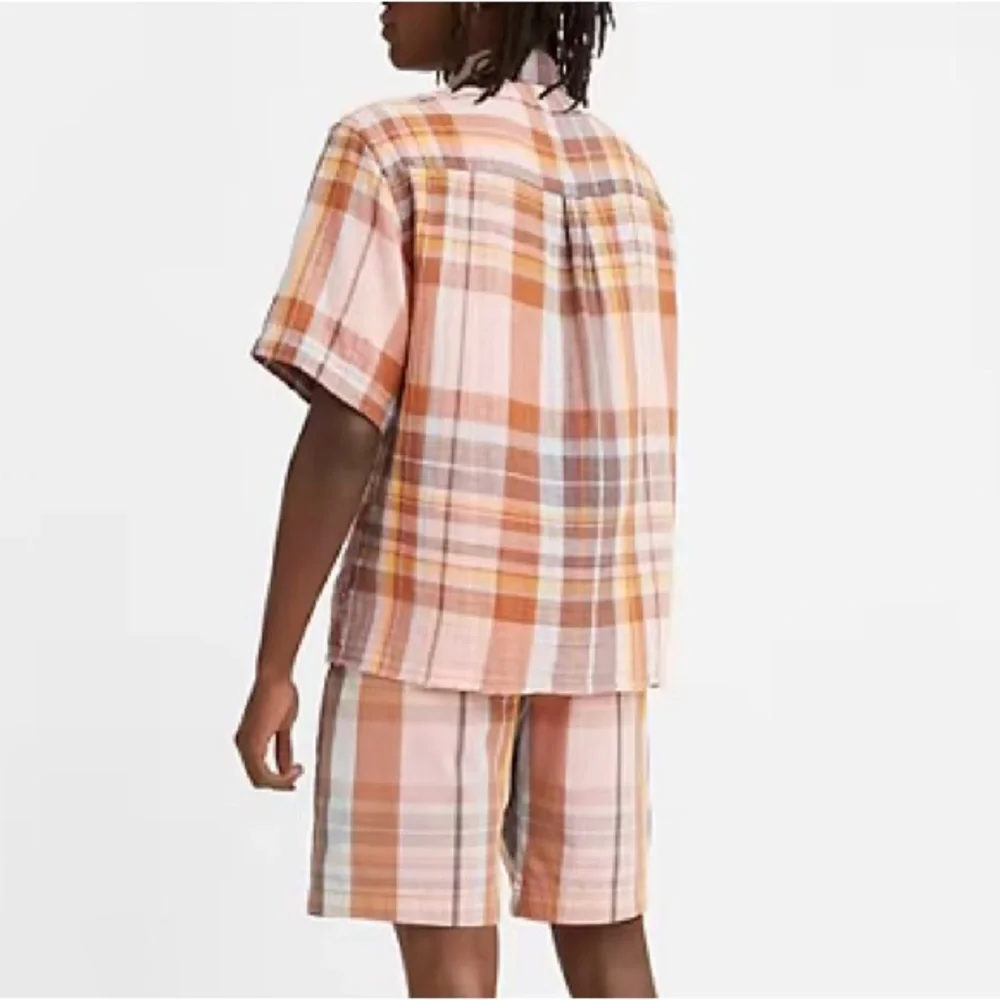 Levi’s Men’s Short Sleeve Slouchy Plaid Button Up Shirt Size L,XL NWT